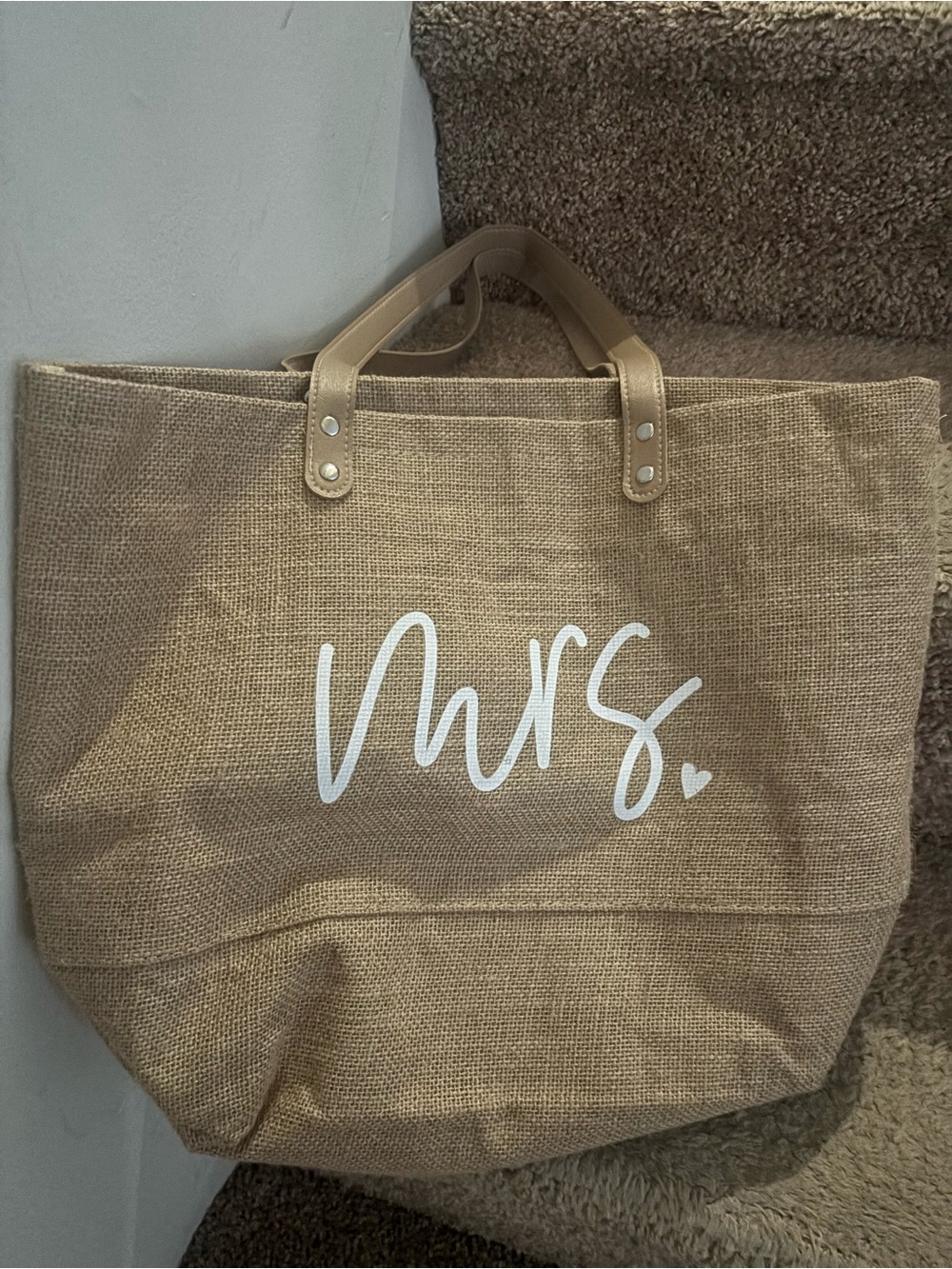 Mrs. Script Jute Tote Bag in Natural